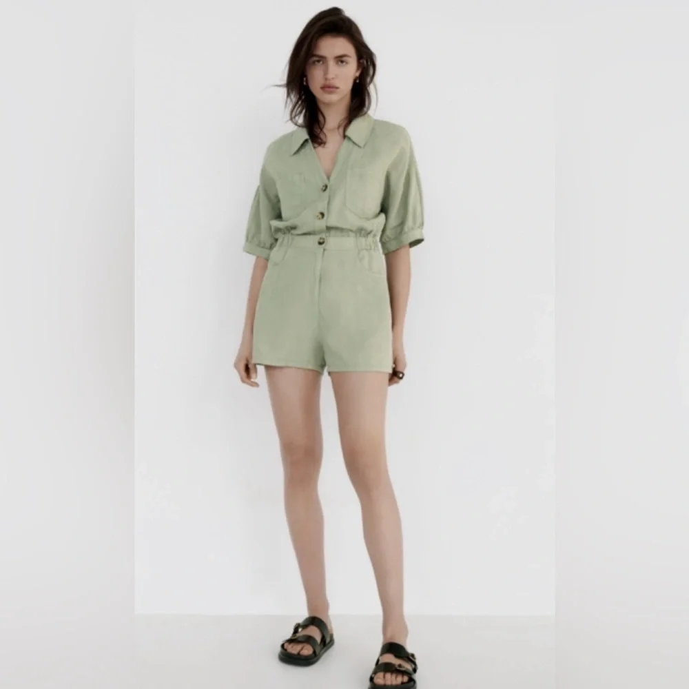 NWT Zara light olive linen blend romper size small * with flaw